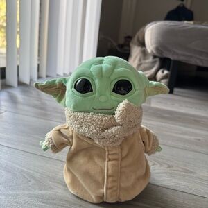 Star Wars Green and Brown Plush Figure